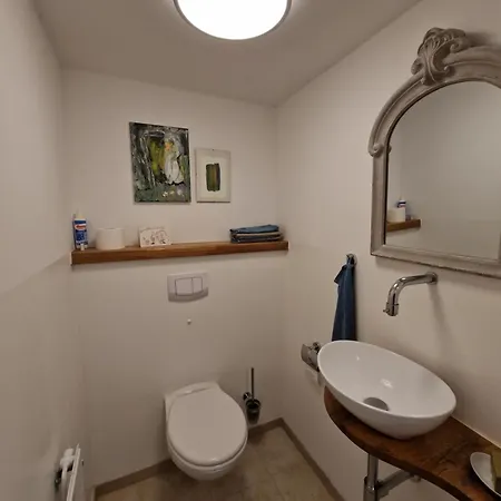 Apartment By Thomas *