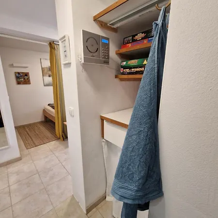 Apartment By Thomas *