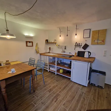 Apartment By Thomas Extertal